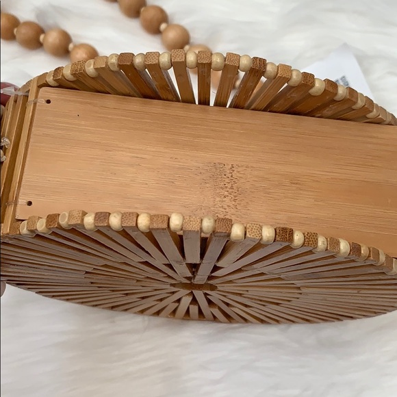 Beaded wood canteen shoulder bag - Picture 3 of 5